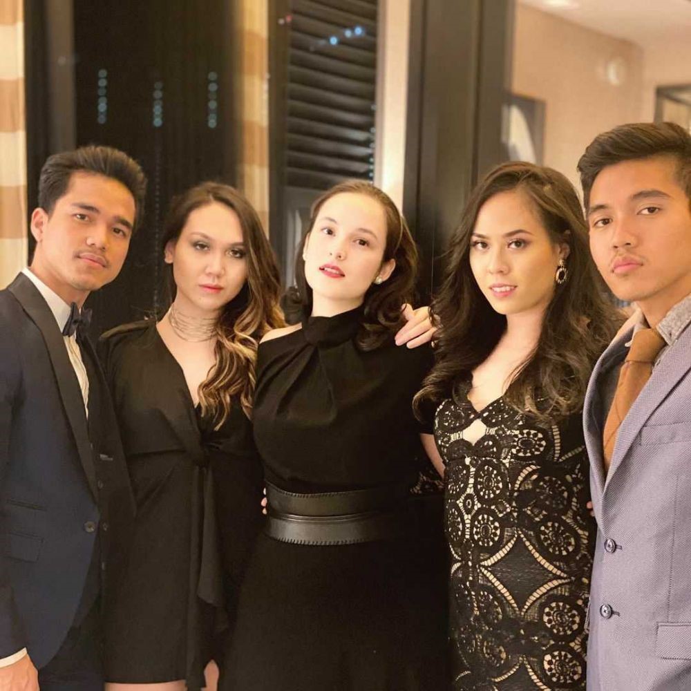 OOTD nuansa hitam ala Chelsea Islan